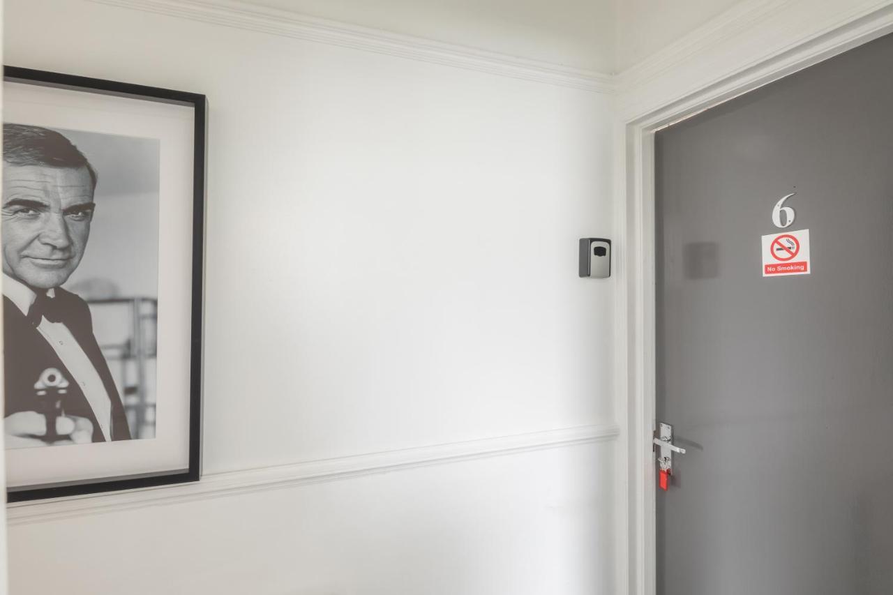Private Room 6 With Kitchenette By Cb Stays No Minimum Stays CBG Extérieur photo