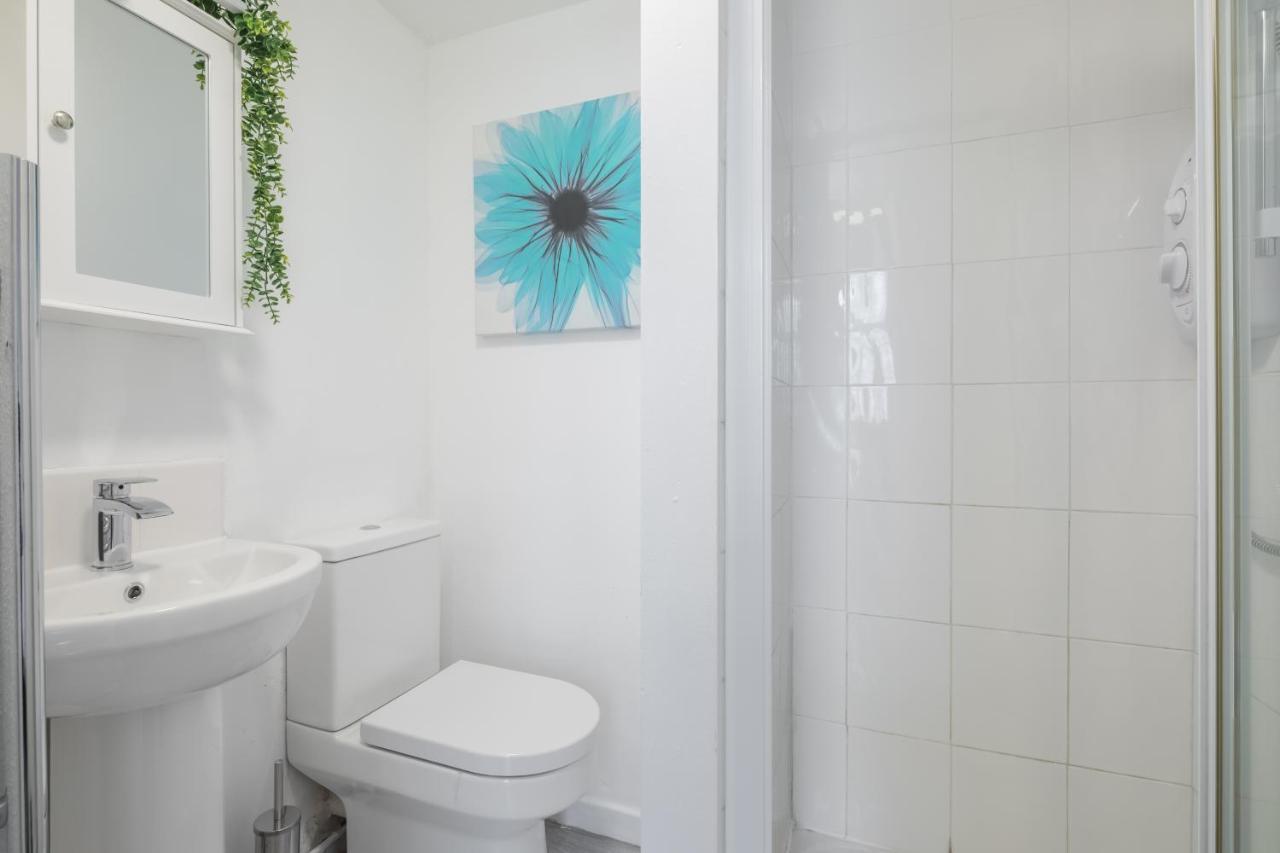 Private Room 6 With Kitchenette By Cb Stays No Minimum Stays CBG Extérieur photo